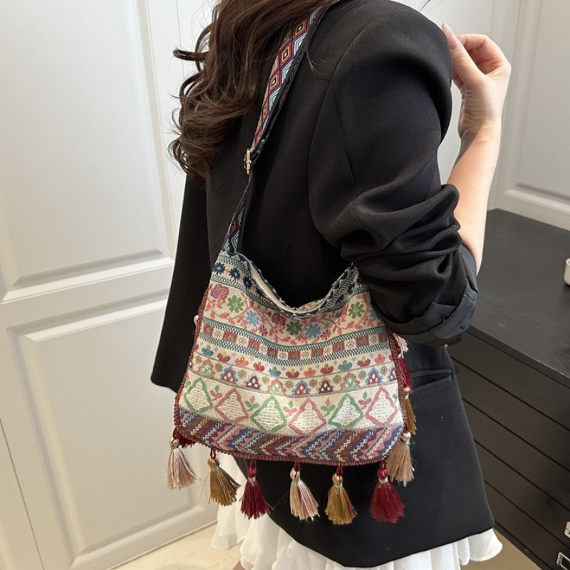 Ethnic Boho Fashion - Bohemian Ethnic Pattern Tassel Crossbody Bag